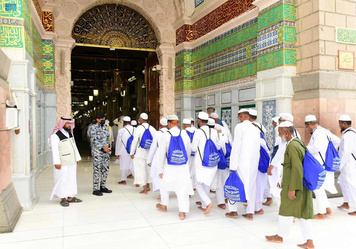 Saudi security authorities arrested over 17,000 people who did not have a Hajj permit. (File/SPA)