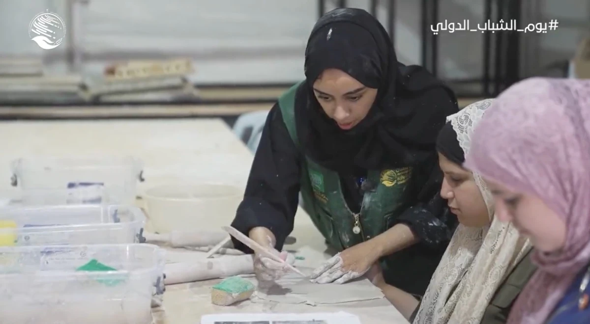KSrelief celebrates World Youth Skills Day at Jordan’s Zaatari Camp, distributes sewing machines to women