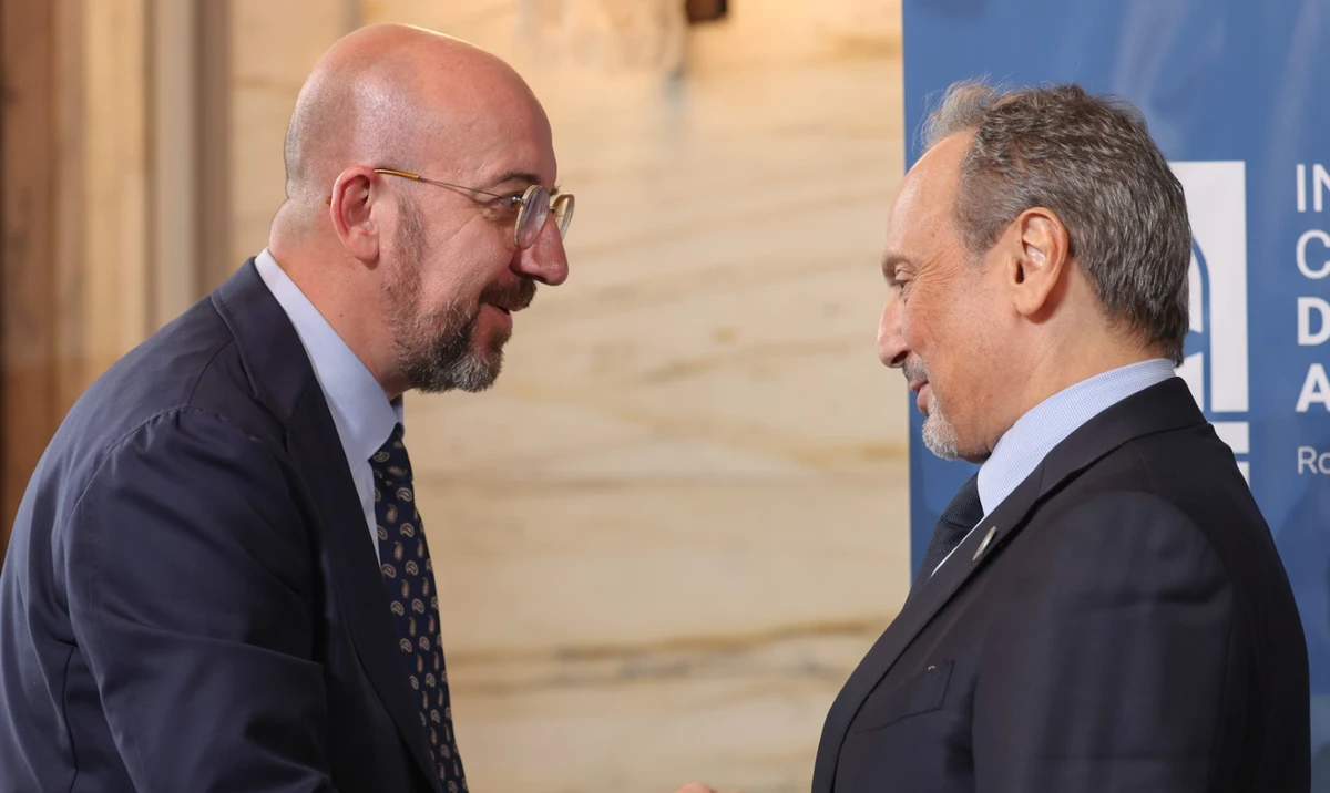 Kuwaiti Foreign Affairs Minister Salem Abdullah Al-Jaber Al-Sabah with president of the European Council (KUNA)