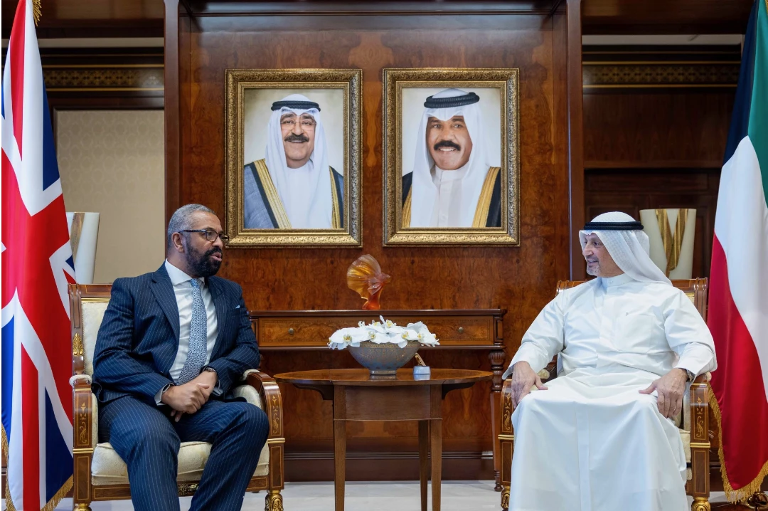 Kuwaiti FM Sheikh Salem Abdullah Al-Jaber Al-Sabah and UK FM James Cleverly. (KUNA)