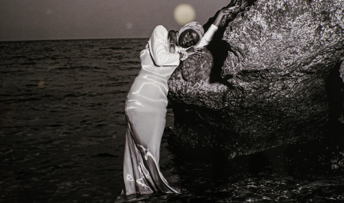 ‘Night Pearl’ by Hajar is on display at the summer photography exhibition, ‘The Beach,’ at Burble, a multidisciplinary creative hub’s exhibition area, ‘Inside the Space.’ The exhibition will end on July 31. (AN photo by Nada Alturki)