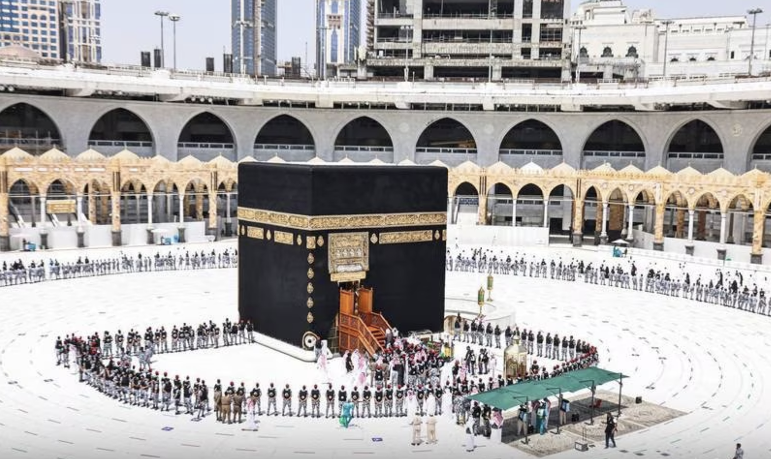 Deputy governor of Makkah to wash inside of Kaaba on behalf of King Salman
