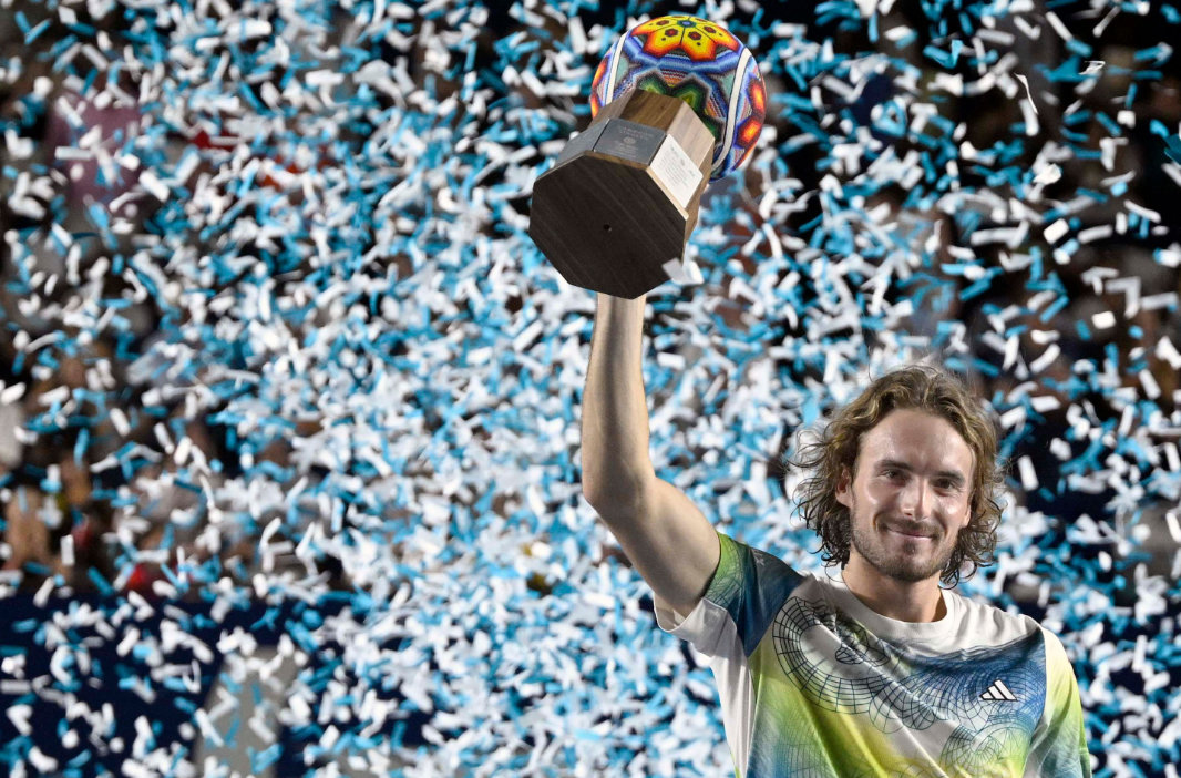 Tsitsipas striving for calm after coaching earthquake