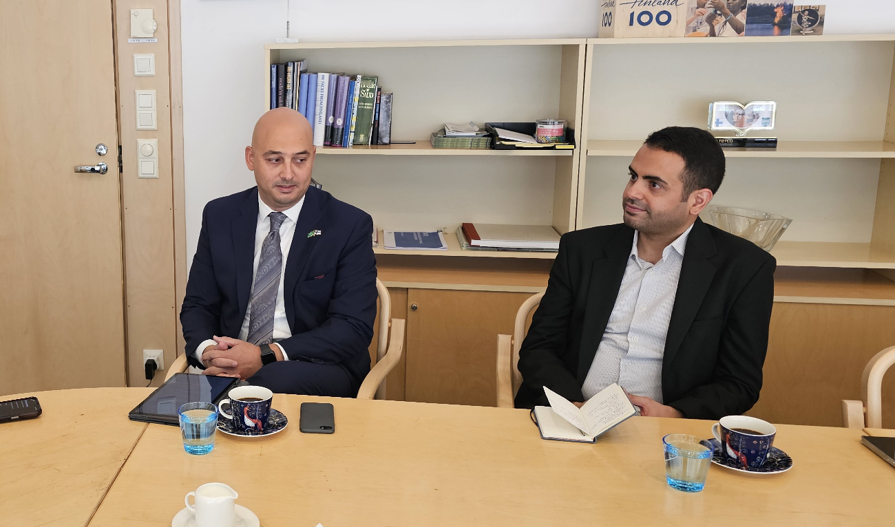 Business Finland senior advisers Nabil Mohamed and Mudar Al-Ani highlighted their mission to expand Finish businesses in Saudi Arabia. (AN photo by Abulaziz Alaraf)