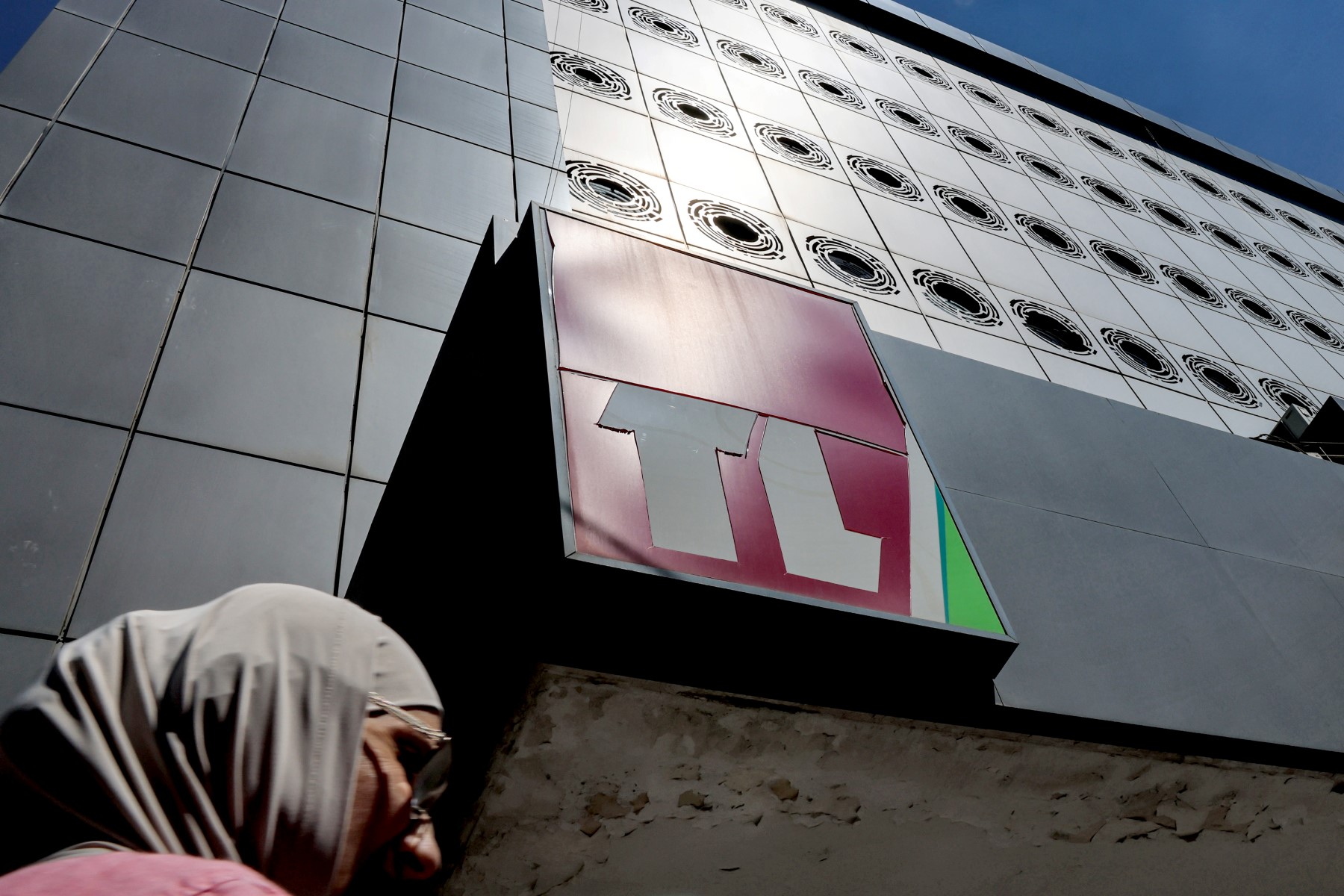 Lebanon’s state TV goes off-air after series of woes