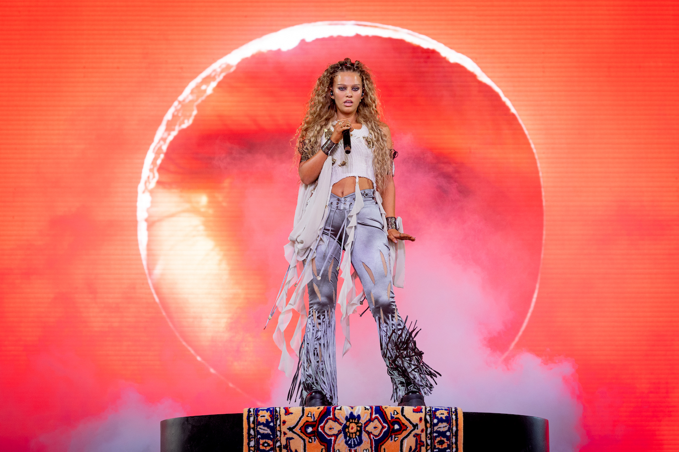 The rising star sang some of her hits, including “Ghareed Alay,” “Ala Bali,” “Ana Lahale” and the recently released “Mama Eh.” (Getty Images)