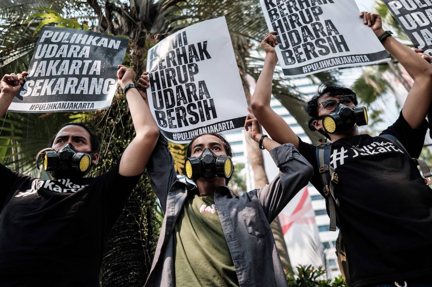 Members of civil society coalition IBUKOTA take part in a joint protest against air pollution in front of the Jakarta City Hall in Jakarta, Indonesia on Aug. 16, 2023. (AFP)