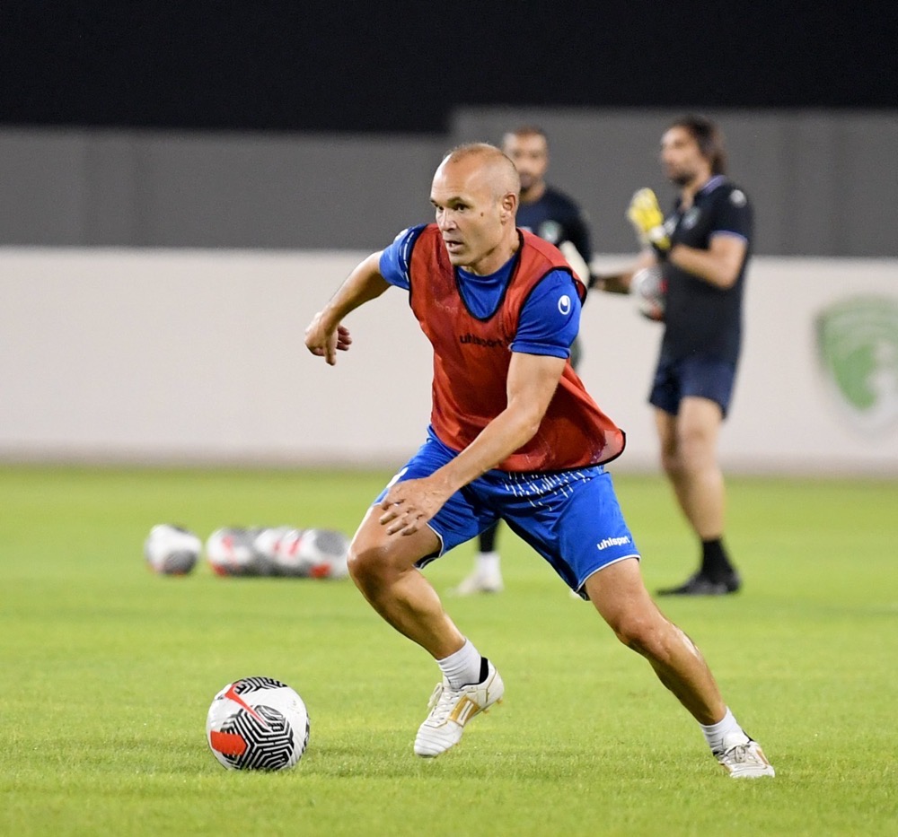 All eyes are on Andres Iniesta of Emirates FC as the new UAE Pro League kicks off. (Twitter: @Emirates_FC)