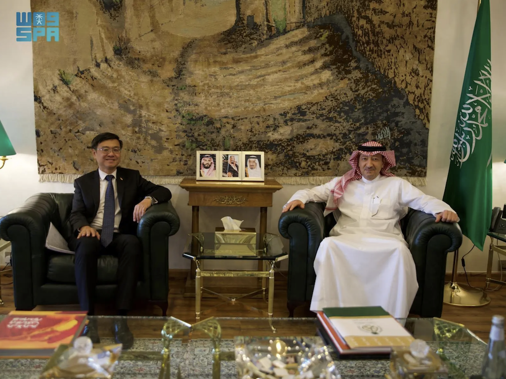 Saudi Arabia’s Deputy Foreign Minister Waleed Al-Khuraiji held a meeting in Riyadh on Thursday with the ambassador of Singapore to the Kingdom. (SPA)