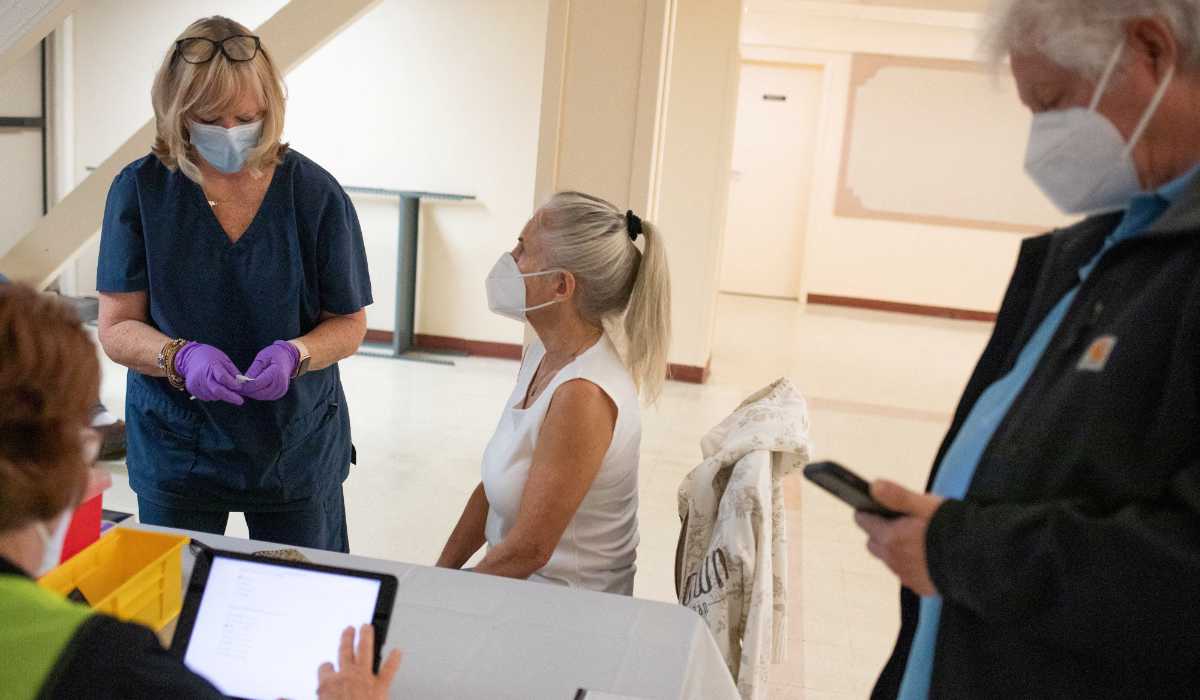 A 50 years old and immunocompromised resident receives a second booster shot of the coronavirus disease (COVID-19) vaccine in Waterford, Michigan, US, April 8, 2022. (REUTERS)
