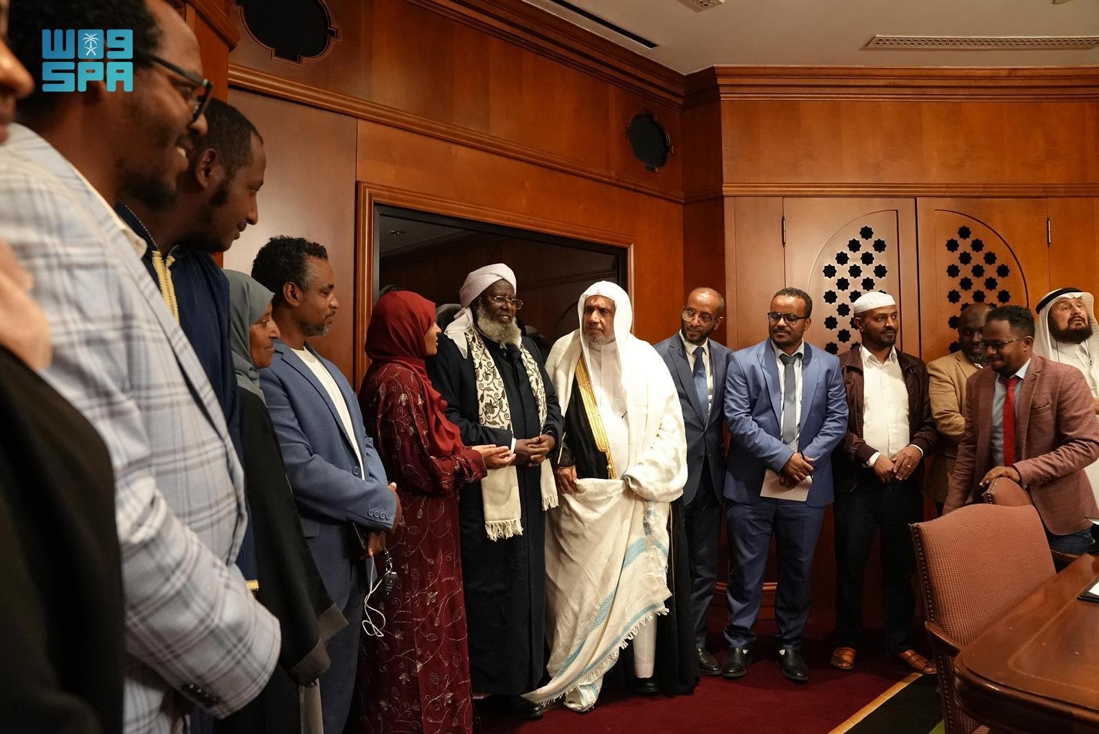 The head of the MWL meets with a group of senior scholars and muftis from the Horn of Africa, in the Ethiopian capital, Addis Ababa. (SPA)