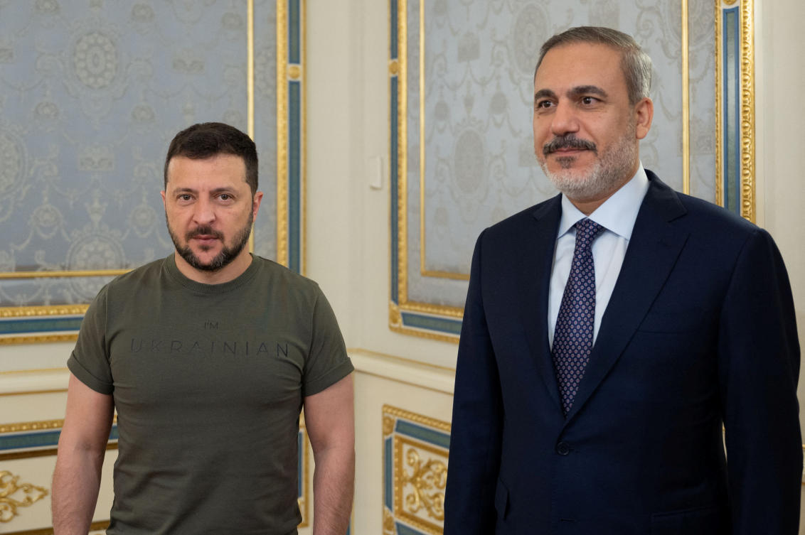 Ukraine’s President Volodymyr Zelensky meets with Turkish Foreign Minister Hakan Fidan, as Russia’s attack on Ukraine continues, in Kyiv on Aug. 25, 2023. (Reuters)