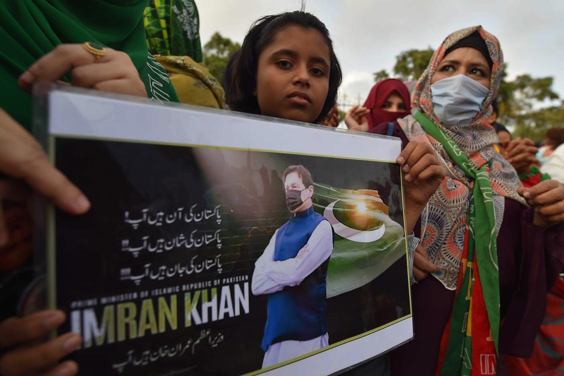 Supporters of former Pakistani prime minister Imran Khan shout slogans to demand his release during a protest in Karachi, Pakistan, 27 August 2023.