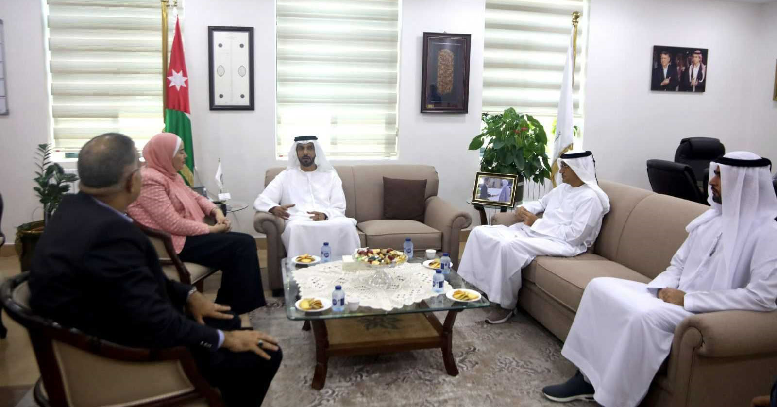 Jordan’s Minister of Social Development Wafa Bani Mustafa and UAE Ambassador Khalifa bin Mohammed Al-Nahyan. (Petra)