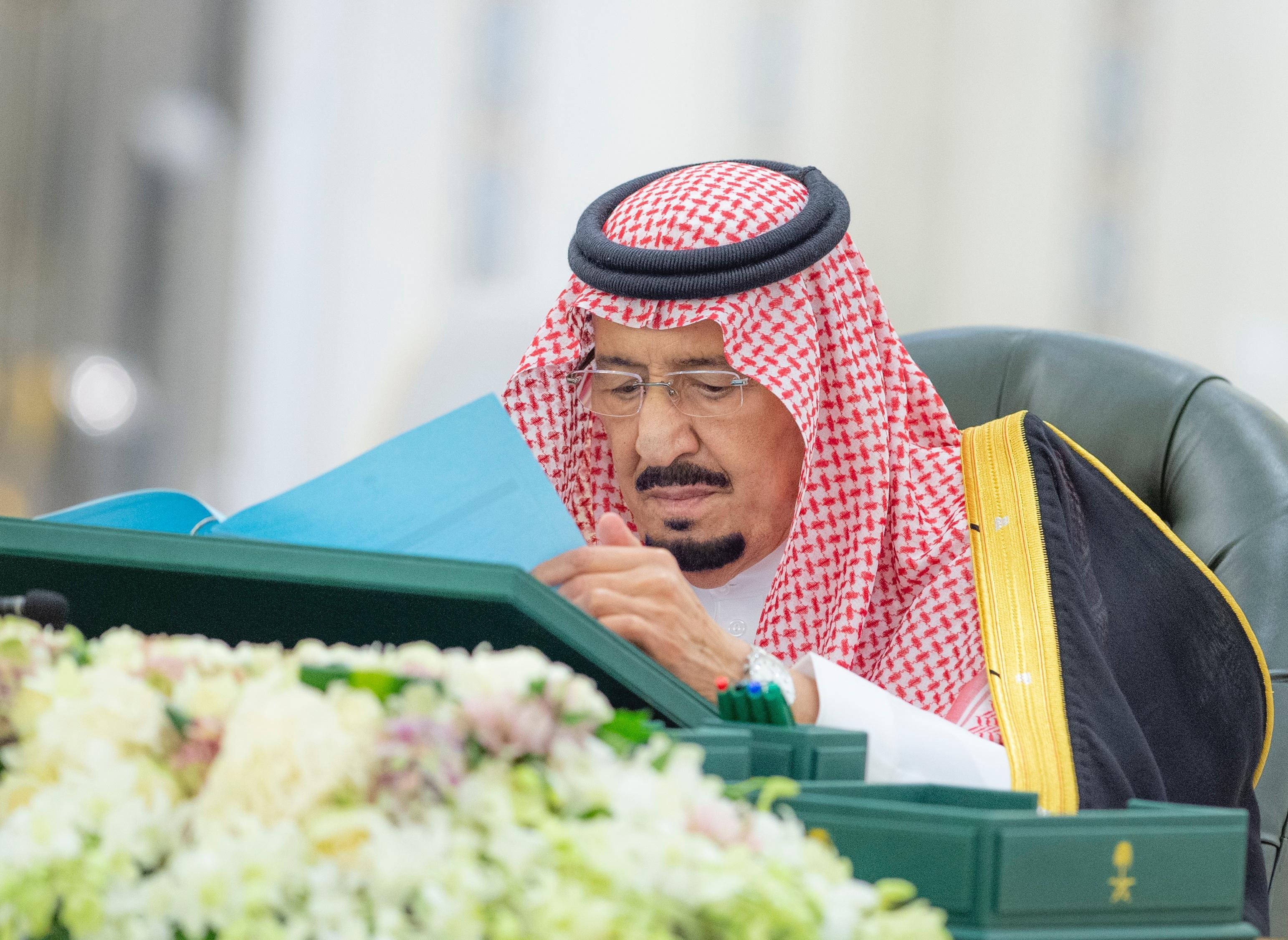 King Salman chairs the weekly Cabinet session at Al-Salam Palace in Jeddah on Tuesday. SPA