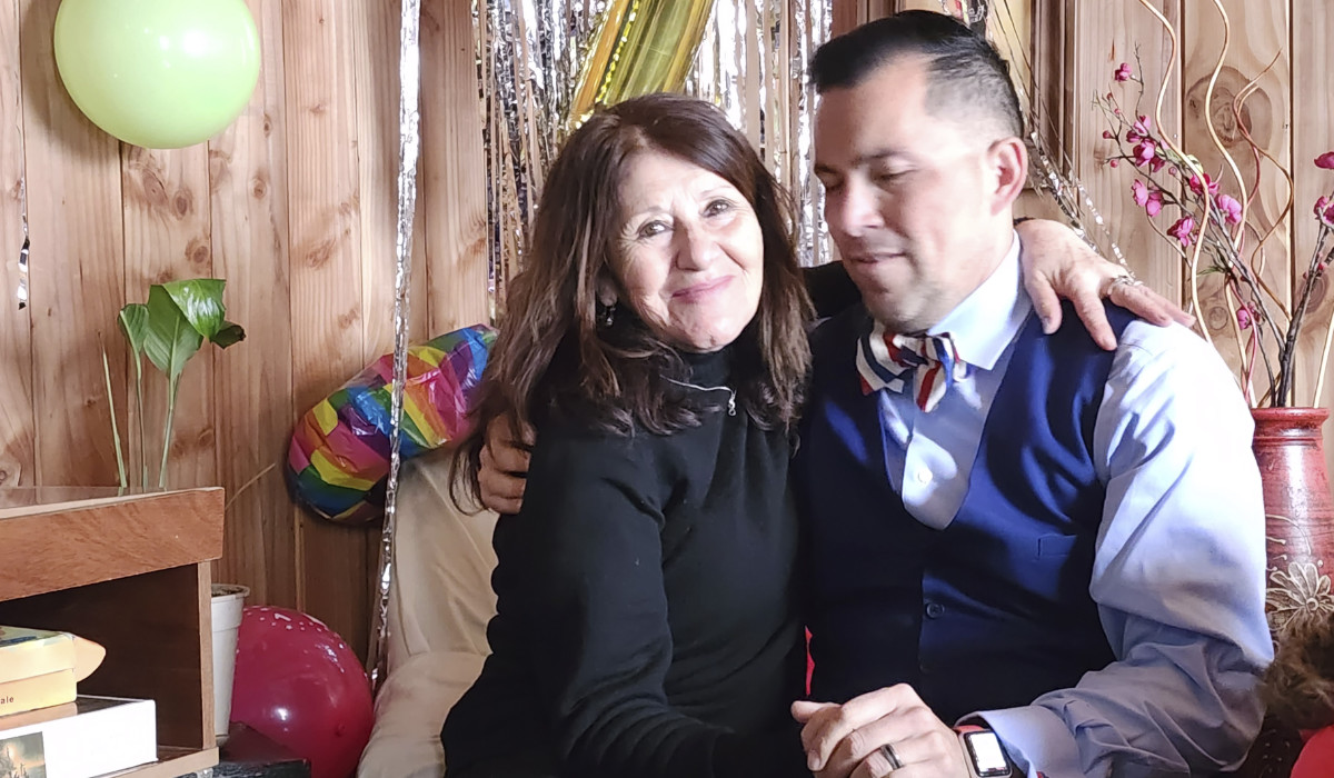 In this image provided by Constanza Del Rio/Nos Buscamos, Jimmy Thyden, right, sits with Maria Angelica Gonzalez, his Chilean birth mother, as they meet for the first time in Valdivia, Chile on Aug. 17, 2023. (AP)