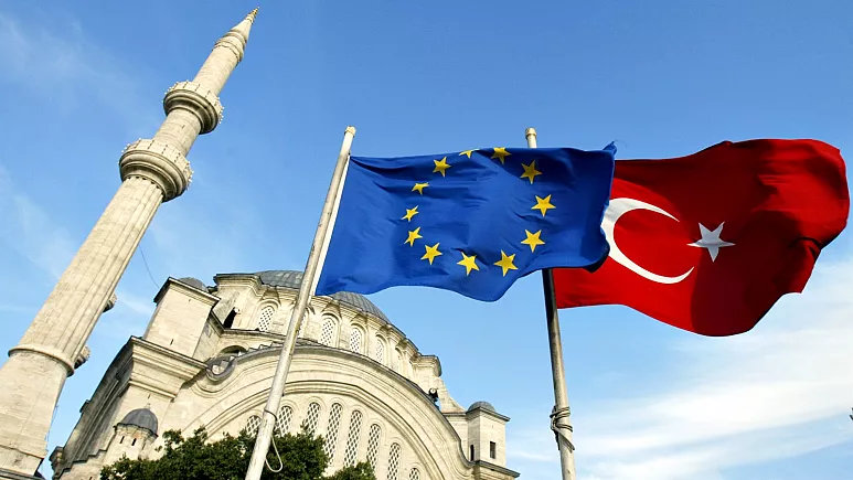 Turkiye’s EU bid may be revived during the new era that Europe will enter as a result of the Ukraine war. (AP)