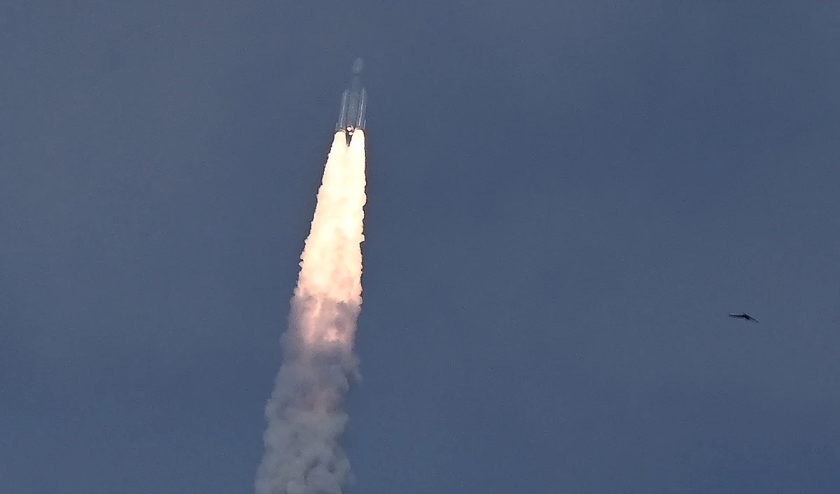 Indian lunar landing mission enters Moon’s orbit
