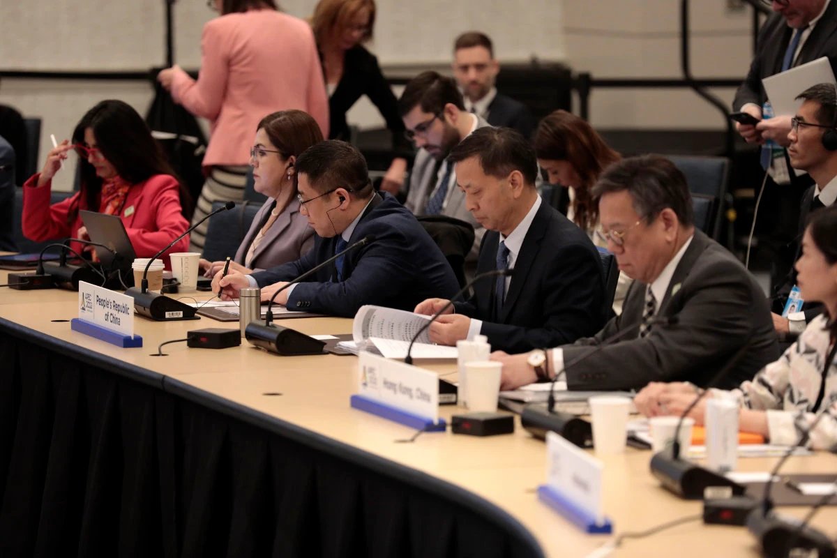 Members of the China delegation attend the APEC Ministers Responsible for Trade meeting in Detroit, Michigan, US, on May 25, 2023. China on Thursday complained that a new US policy restricting investment in Chinese technology disrupts global supply chains. (AFP)