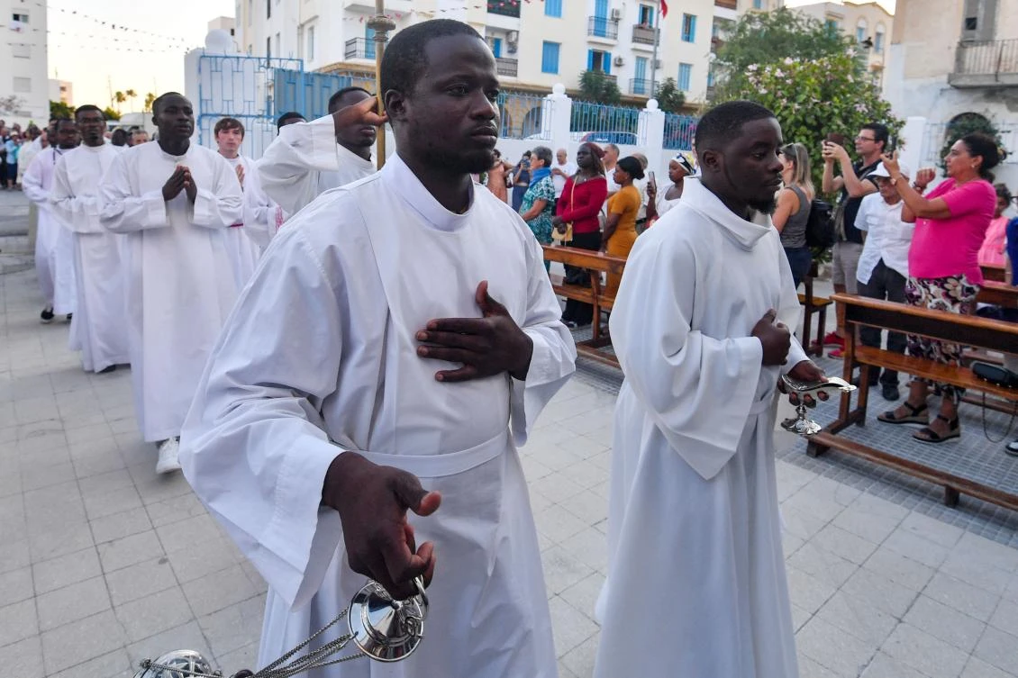 Tunisian interfaith procession calls for tolerance instead of hate