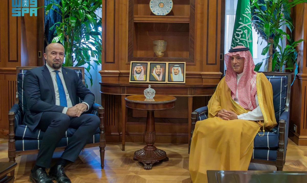 Saudi minister Adel Al-Jubeir meets outgoing envoys of Bosnia and Herzegovina, Singapore