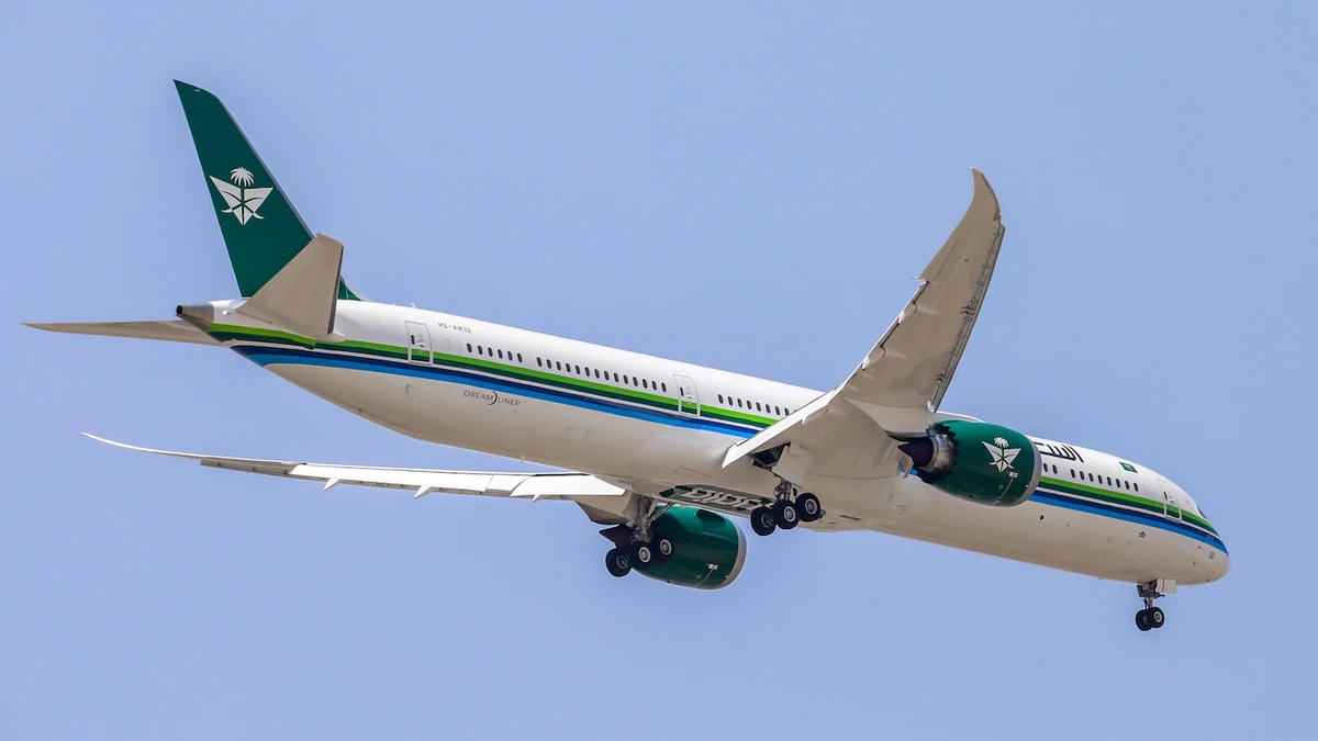 The journey of Flight SV9014 saw it embark from Everett, Washington in the US for King Abdulaziz International Airport in Jeddah. (Ahmad Al-Yamani)