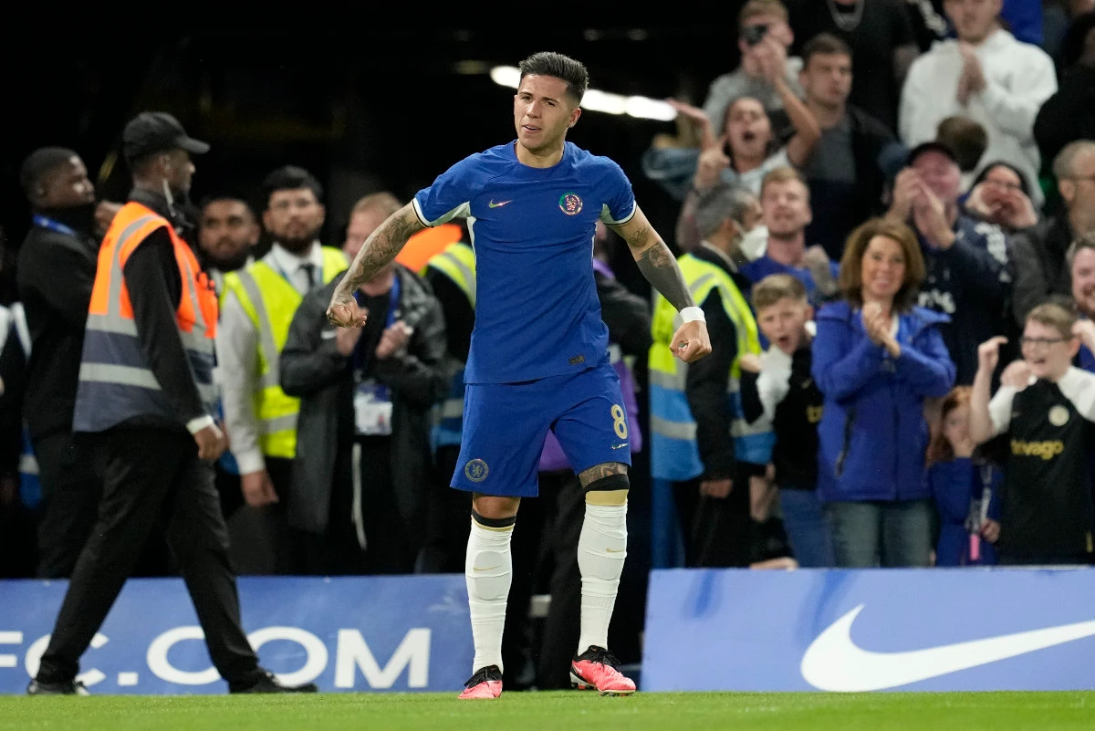 Chelsea and Everton survive scares in English League Cup