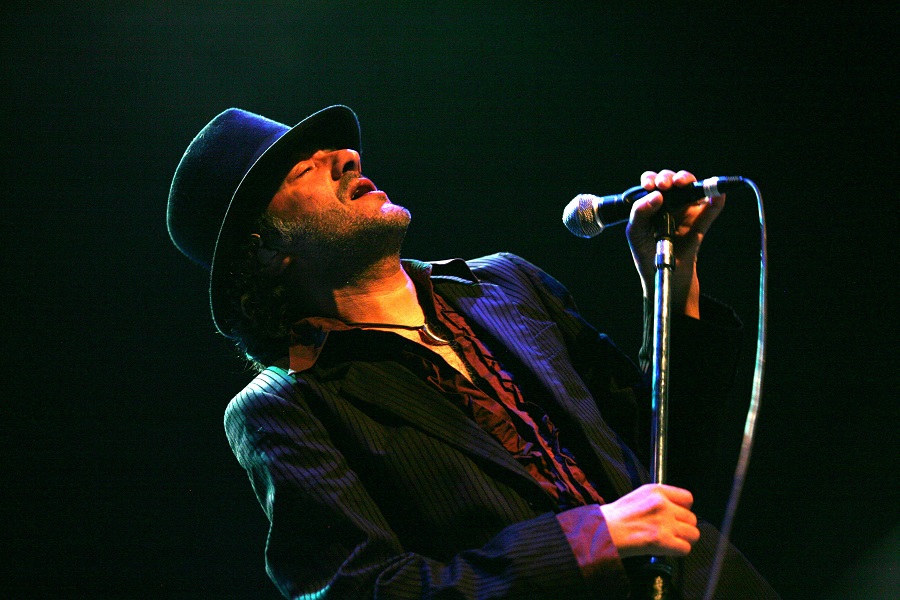Rachid Taha performing in London in 2009. (Getty Images)