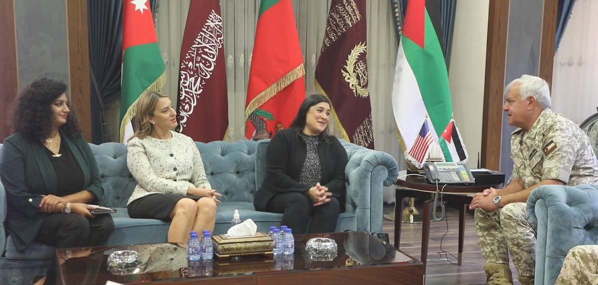 Maj. Gen. Yousef Huneiti, chairman of Jordan’s Joint Chiefs of Staff and US delegation led by Dana Stroul, deputy assistant secretary of defense for the Middle East. (Petra)