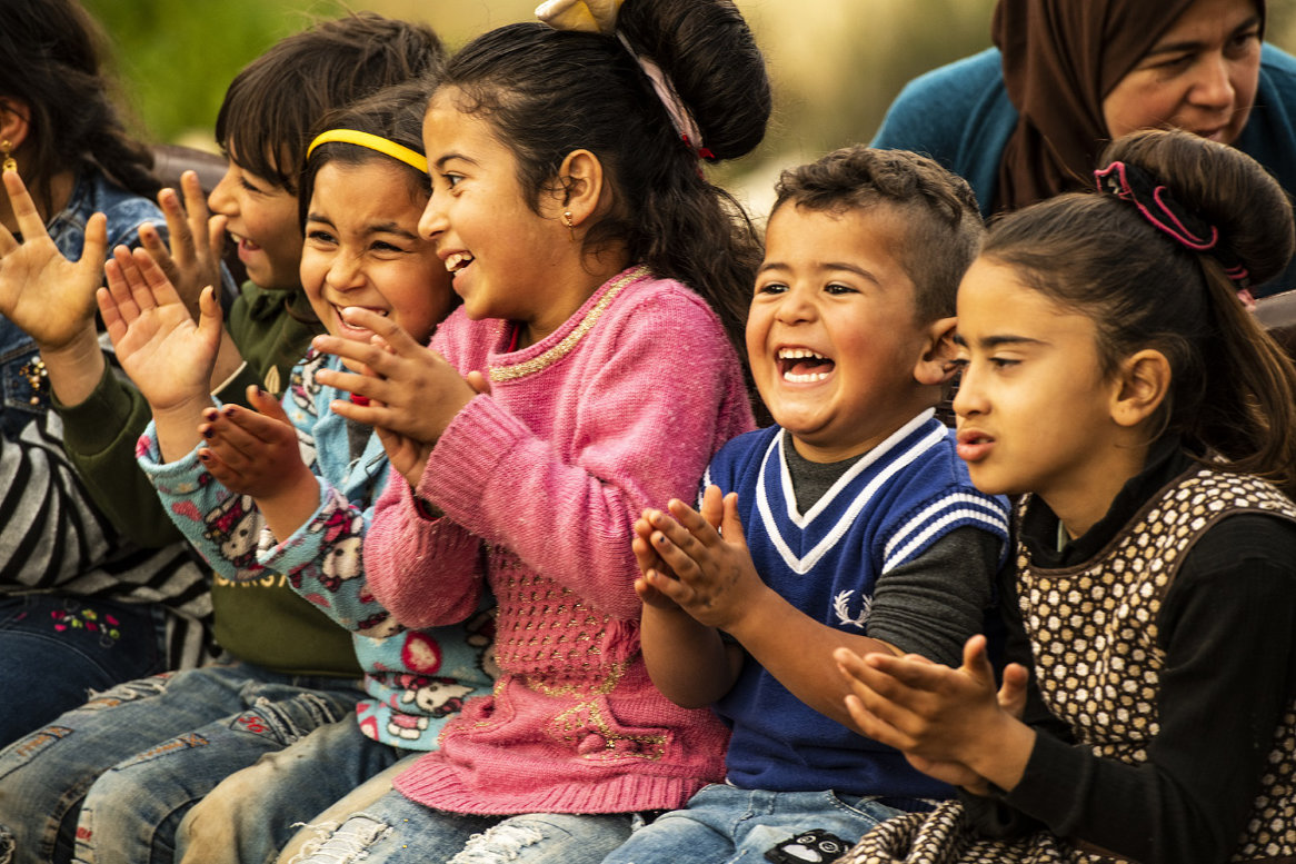 Babyshop teams up with UN Refugee Agency to bring music therapy to refugee children