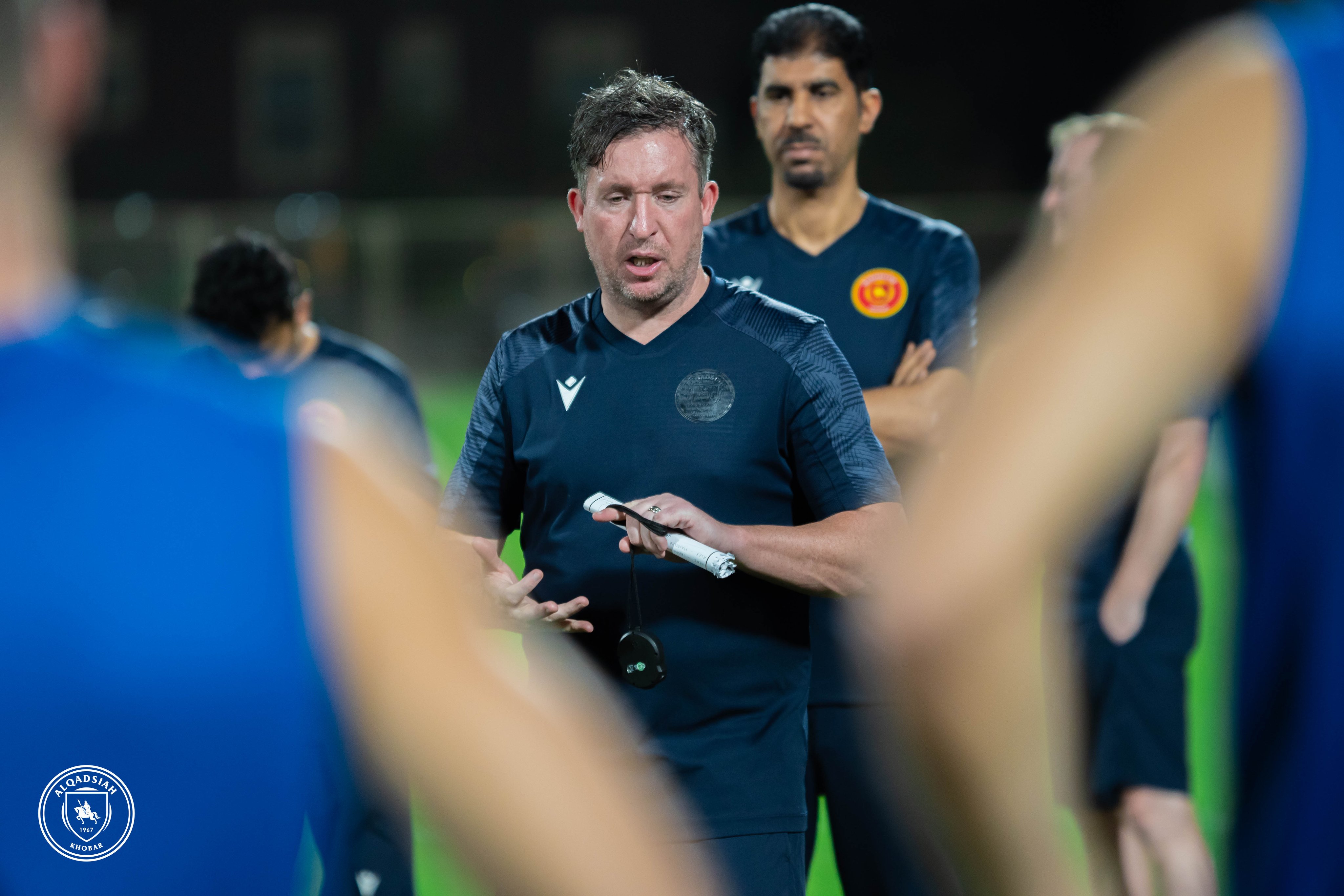Robbie Fowler would love nothing more than to join the big boys of the Roshn Saudi League next season. (Twitter: @Alqadsiah)
