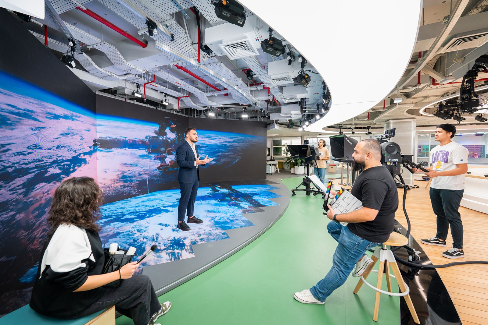 blinx digital media hub launches to empower Middle Eastern youth with elevated storytelling and news