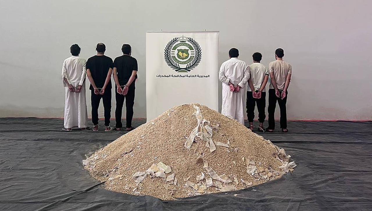 An attempt to smuggle 7,920,000 amphetamine pills hidden inside a shipment of plastic panels through the Al-Batha port in the Eastern Province was foiled. (SPA)