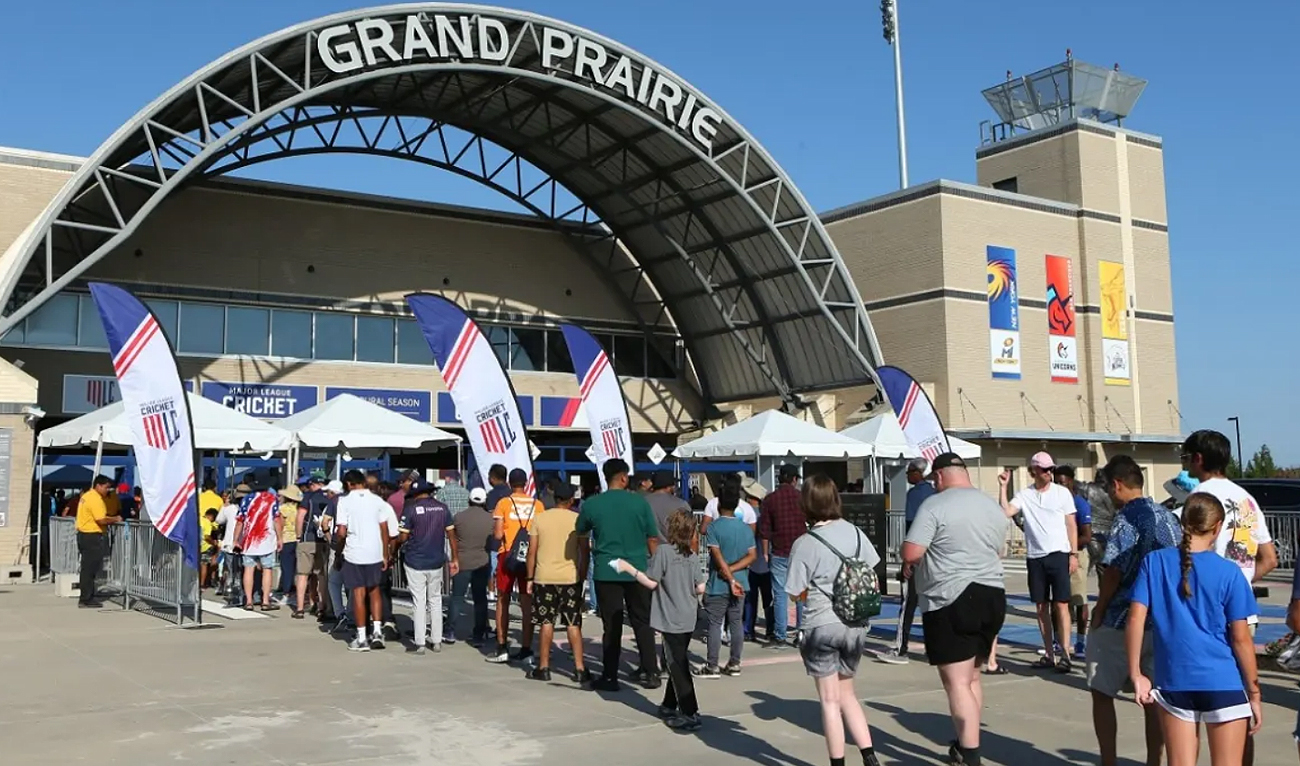This undated file photo shows fans lining up to enter Grand Prairie Stadium in Grand Prairie, Texas. (Photo courtesy: Sportzpics/File)
