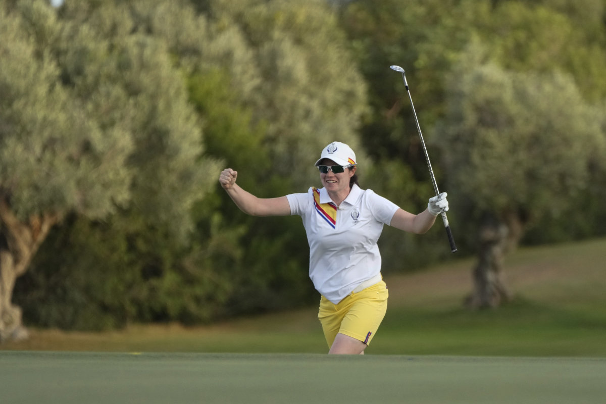 Europe fight back after USA sweep Solheim Cup foursomes
