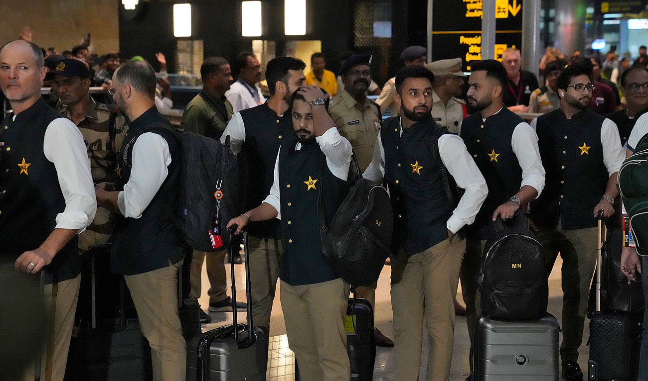 Pakistan's cricket team arrives at the Rajiv Gandhi International Airport in Hyderabad, India on September 27, 2023. (AP)