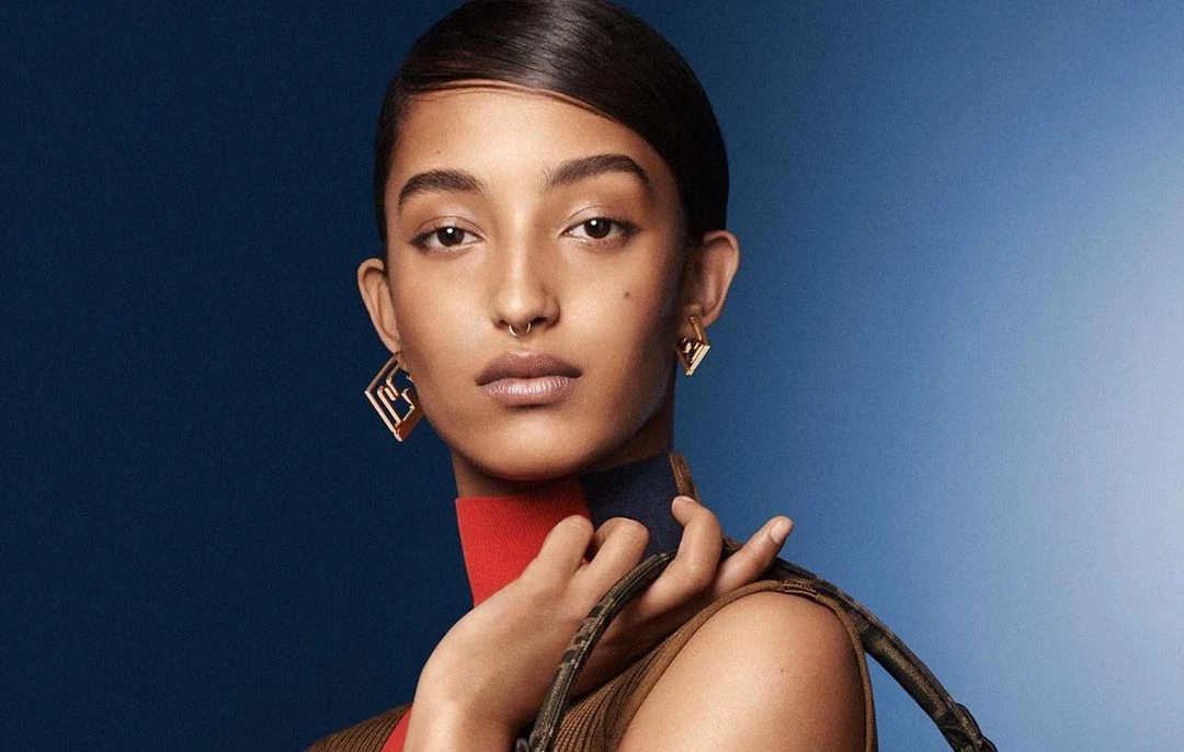 The runway star posed with the classic Fendi Baguette bag as part of the new campaign. (Instagram)