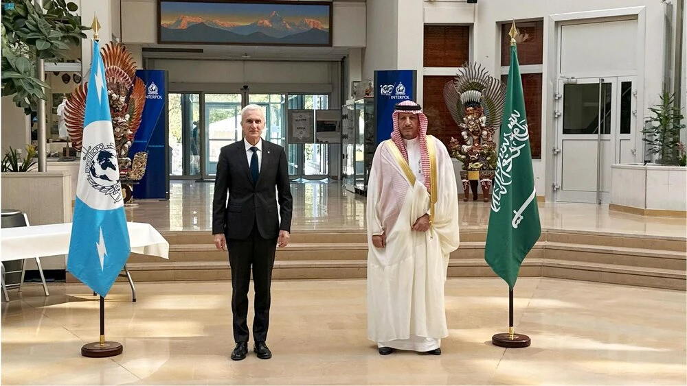 Mazin bin Ibrahim Al-Kahmous, president of the Saudi Oversight and Anti-Corruption Authority visited the headquarters of the Interpol in the French city of Lyon on Friday. (SPA)