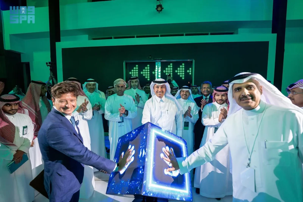 Saudi Arabia’s transport minister and General Authority of Civil Aviation chairman Saleh Al-Jasser, right, and dignitaries plus top officials from 49 countries attended the inauguration. (SPA)