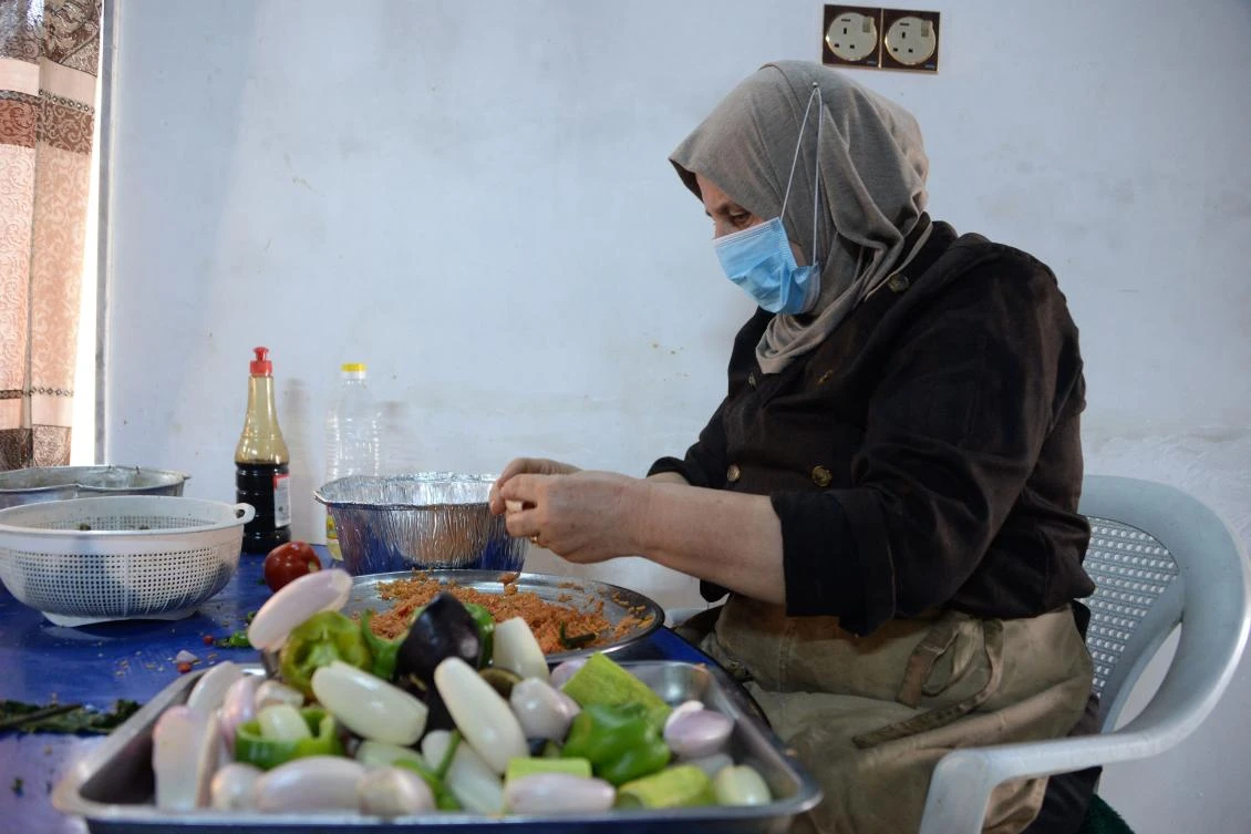 Some 30 employees work for "Taste of Mosul", which celebrates local delicacies and was founded in 2017 after the northern Iraqi metropolis was liberated from Daesh jihadists. (AFP)
