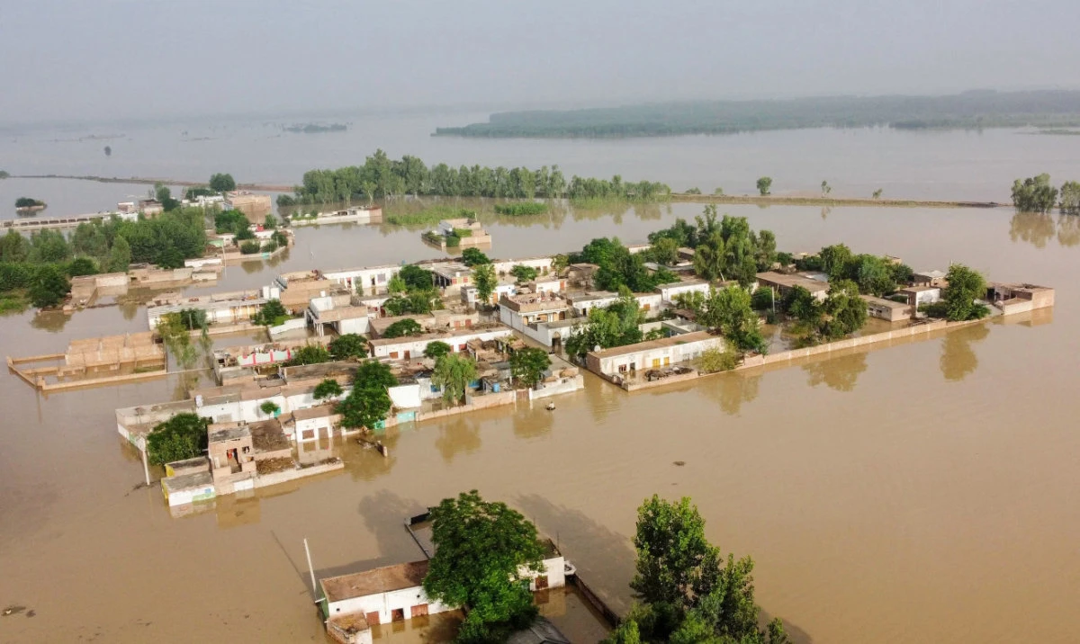 Reconstruction aid lagging for 2022 Pakistan floods: UN chief