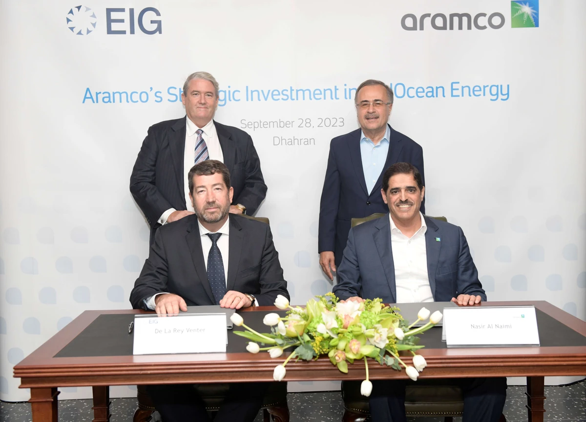 At the signing ceremony, front row, from left: MidOcean Energy CEO De la Rey Venter and Aramco Upstream President Nasir Al-Naimi. Back row, from left: EIG Chairman and CEO Blair Thomas and Aramco President & CEO Amin Nasser. Supplied.