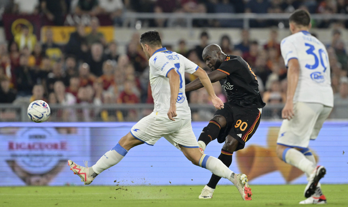Roma's Romelu Lukaku in action during the Serie A soccer match between Roma and Frosinone, at the Rome Olympic stadium Sunday. (AP)
