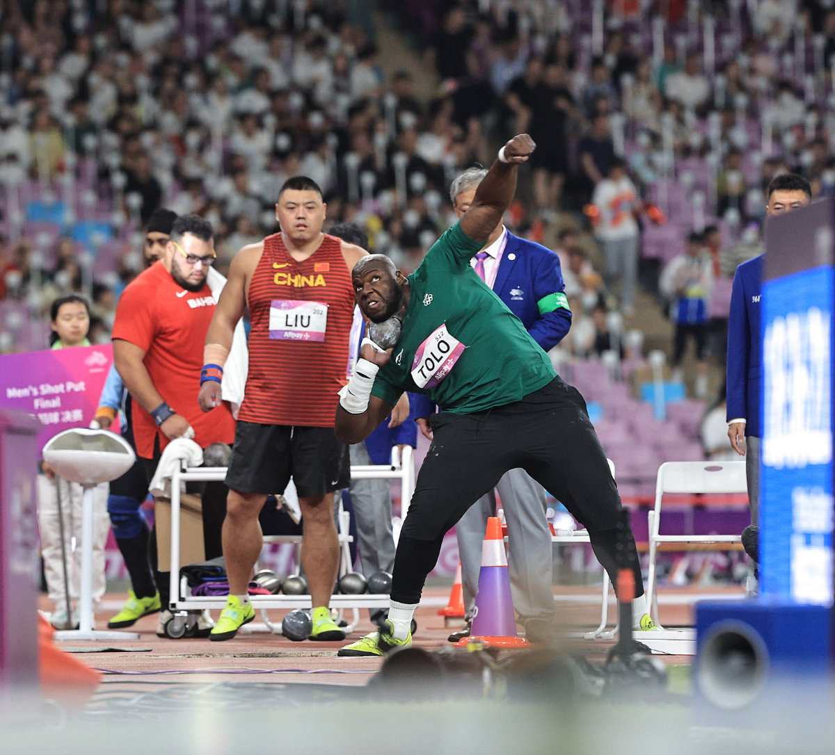 Saudi Arabia’s Mohamed Tolu won the Kingdom’s third medal at the Asian Games in Hangzhou on Sunday after taking silver in the shot put competition. (@saudiolympic)