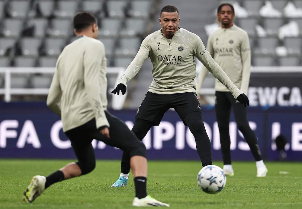 Paris Saint-Germain’s Kylian Mbappe attends a team training session at St James’s Park stadium in Newcastle-upon-Tyne on Oct. 3, 2023 on the eve of their match against Newcastle United. (AFP)