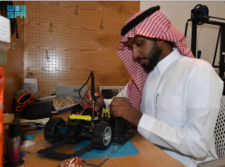 Mohammed Albumijdad, a Saudi national robotics team member, is competing in the 15th season of the “Stars of Science” television show. (SPA)