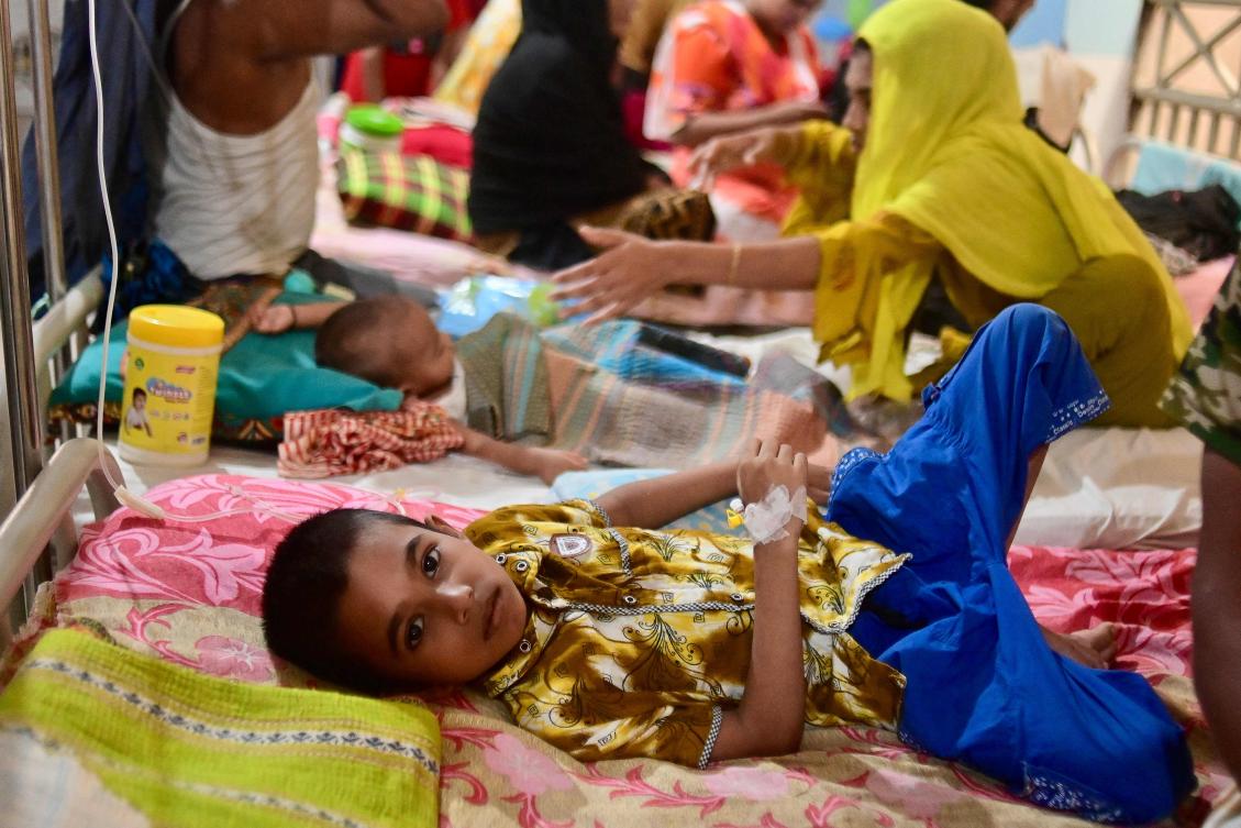 More than 1,000 people in Bangladesh have died of dengue fever this year, the country's worst recorded outbreak of the mosquito-borne disease, which is increasing in frequency due to climate change. (AFP)