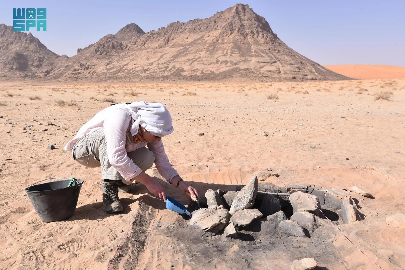 An international team of researchers has found evidence of what is thought to have been a major prehistoric human settlement near Irf Mountain, Hail. (SPA)