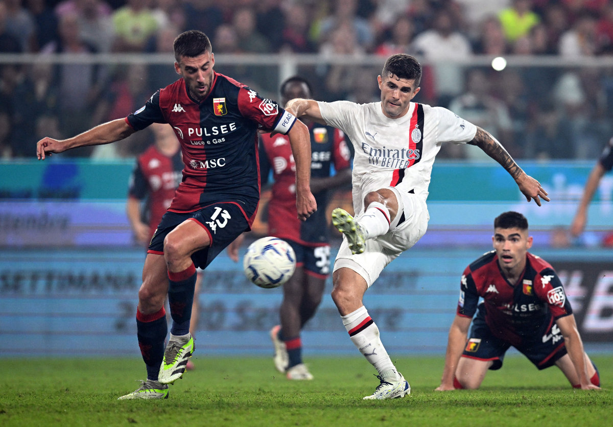 Pulisic strikes, Giroud saves as Milan move top with late drama at Genoa