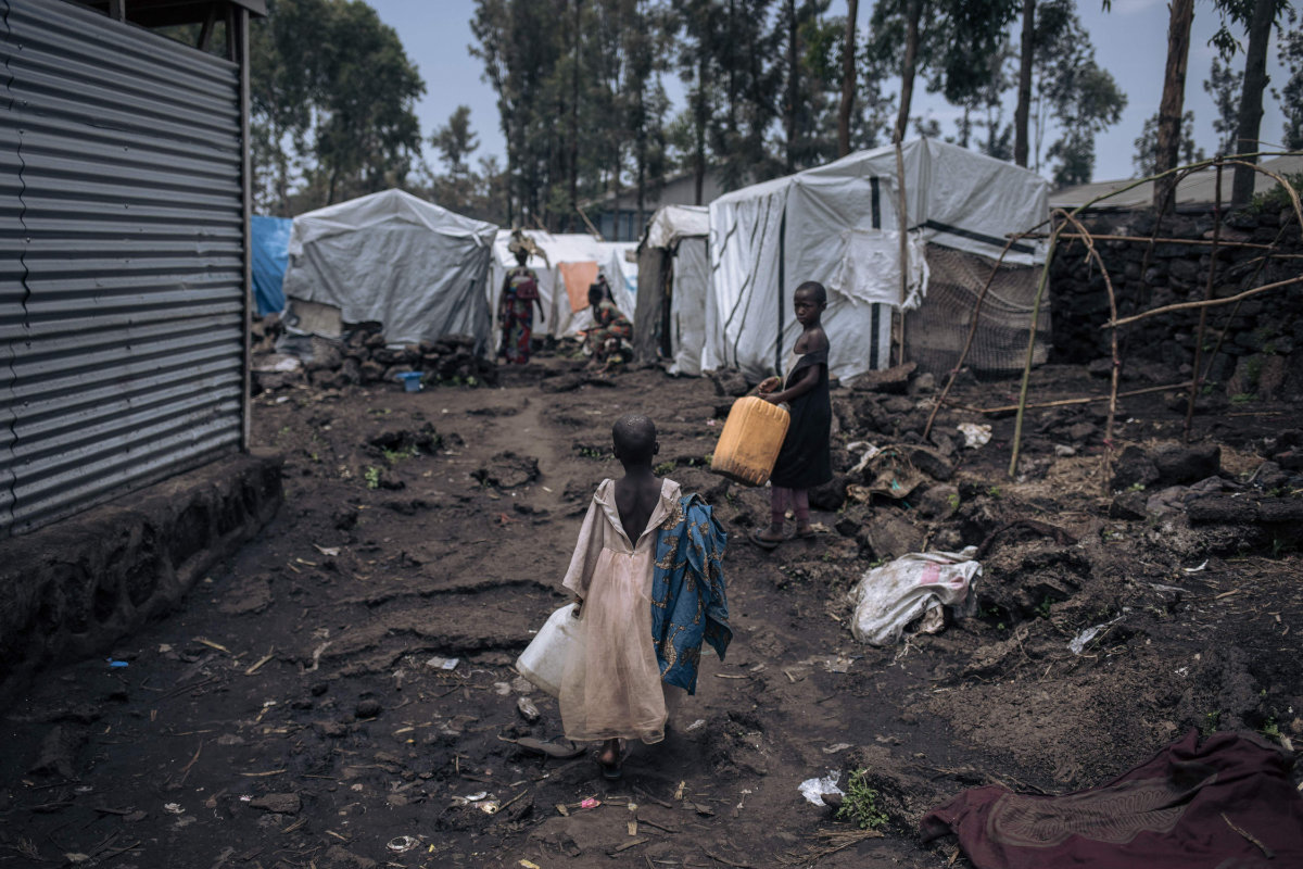Fighting flares in DR Congo, forcing 50,000 to flee